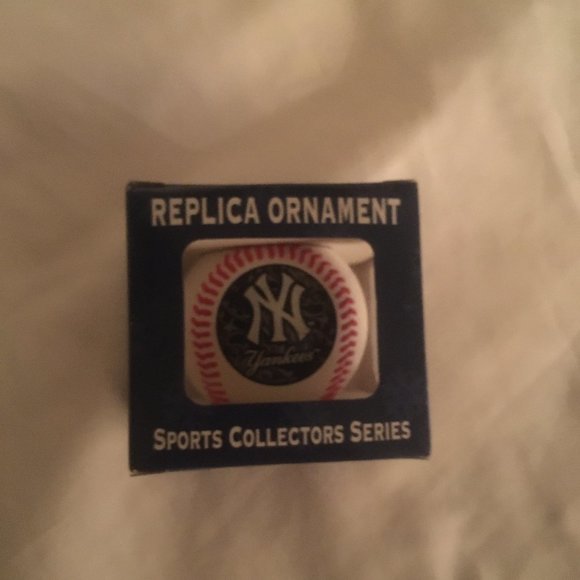 NY YYankees ornament - Picture 1 of 2